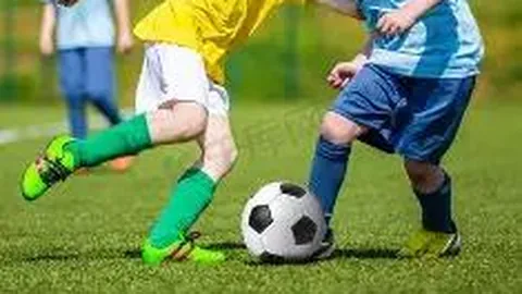 欧联杯八强激战：里昂对阵曼联，热刺挑战法兰克福